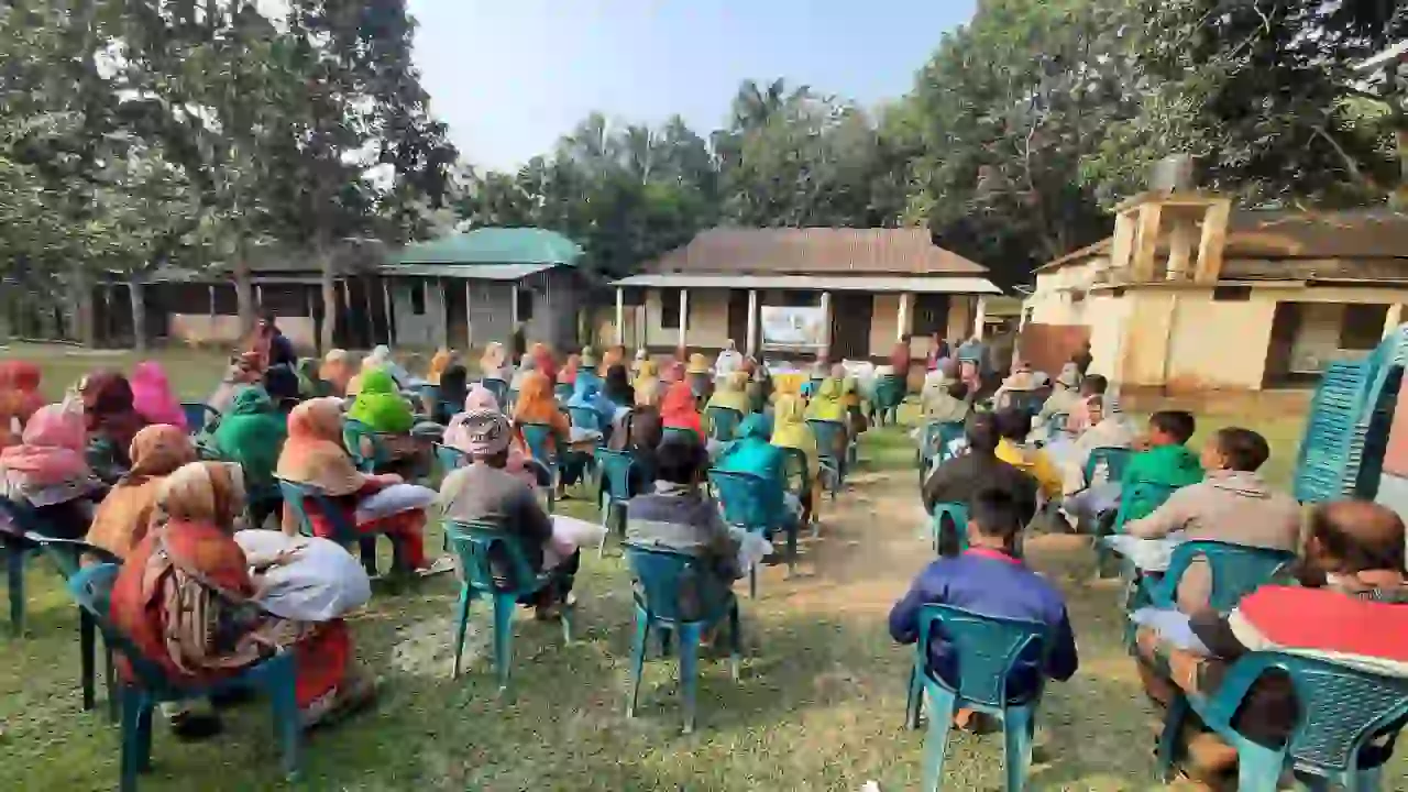শীতার্ত মানুষের মাঝে শীতবস্ত্র বিতরণ। স্থানঃ সোনাতলা, বগুড়া